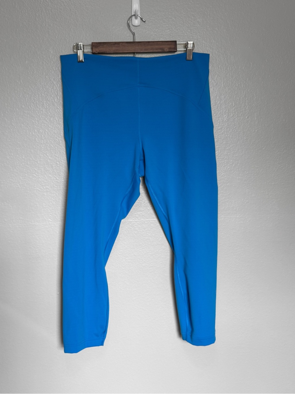 Lululemon InStill High Rise Crop 23” Size 14